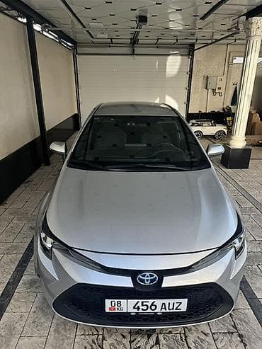 coroll: Toyota Corolla: 2020 г., 1.8 л, Вариатор, Гибрид, Седан — 10