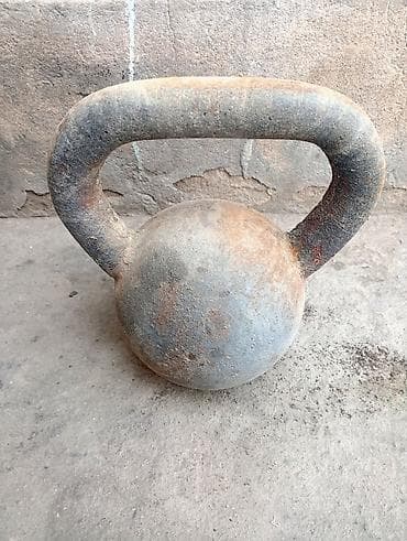 Шлемы: Продам гирю 16кг — 1