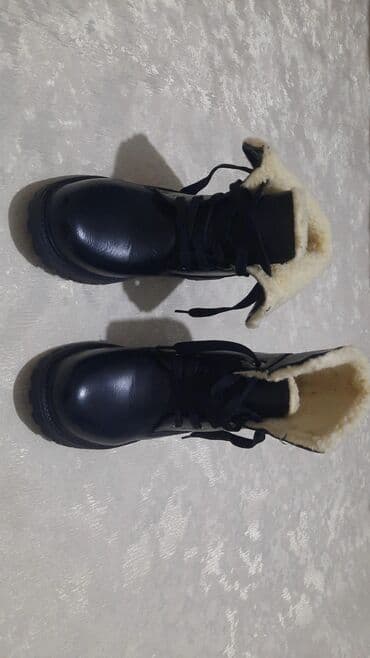 сапоги зимние женские натуральная кожа натуральный мех распродажа: Новые сапоги отличного качества размеры первый обувь 34-35. второй 36- — 2