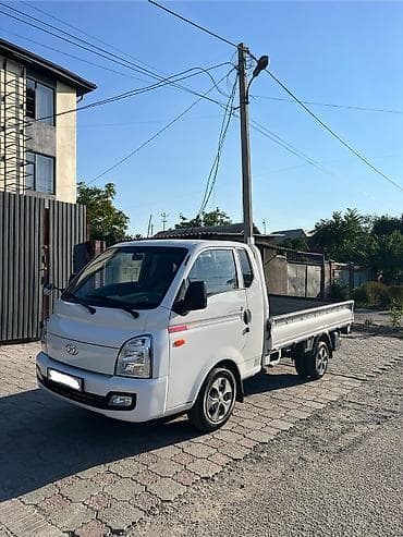 Hyundai Porter: 2019 г., 2.5 л, Типтроник, Дизель, Фургон at lalafo.kg Hyundai Porter: 2019 г., 2.5 л, Типтроник, Дизель, Фургон