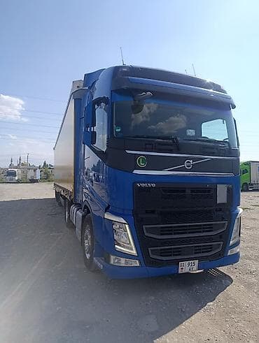 14: Тягач, Volvo, Тентованный — 2