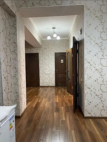 квартира 7 микрорайон: 2 комнаты, 95 м², Индивидуалка, 3 этаж, Евроремонт — 8