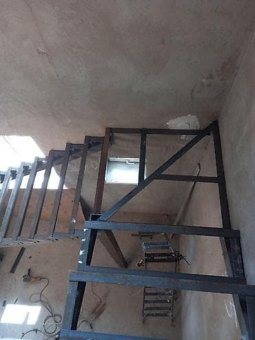 кон: Каркас лестницы на второй этаж и на подвал, гарантия — 3