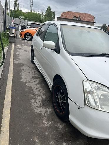 Honda Civic: 2001 г., 1.5 л, Автомат, Хэтчбэк