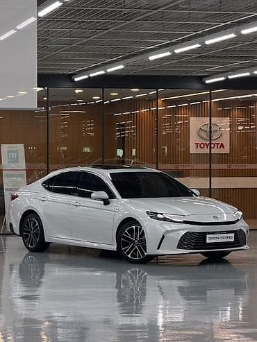 абуди 80: Toyota Camry: 2024 г., 2.5 л, Вариатор, Гибрид, Седан — 2