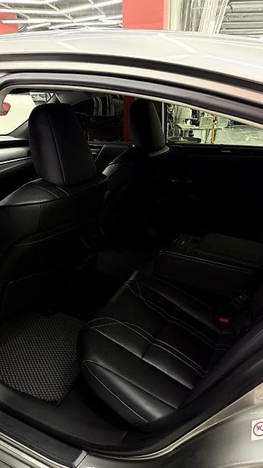 echo platz: Lexus ES: 2019 г., 2.5 л, Вариатор, Гибрид, Седан — 5