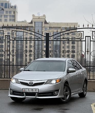 es 200: Toyota Camry: 2012 г., 2.5 л, Автомат, Бензин, Седан — 3