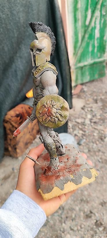 Искусство и коллекционирование: Ручная скульптура «Гладиатор» - Материал: серо скульптурный — 5