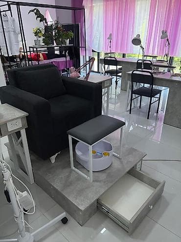 массаж аренда: Продаётся все для салона кушетка 6000с помощники по 1500с трон — 1