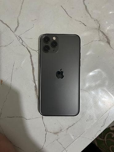 IPhone 11 Pro, Б/у, 256 ГБ, Серебристый, Чехол, 75 %