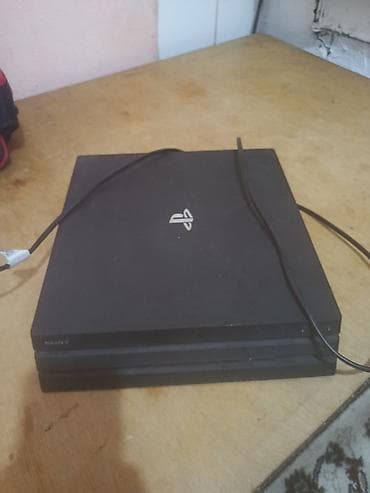 play playstation 4: Игровая консоль Sony PlayStation 4 Pro (CUH-7xx) - Версия Pro с — 1