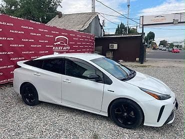 рх 400h гибрид: Toyota Prius: 2020 г., 1.8 л, Автомат, Гибрид, Хэтчбэк — 5