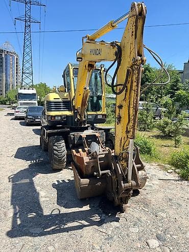 w: Экскаватор, Hyundai, Дөңгөлөктүү — 3
