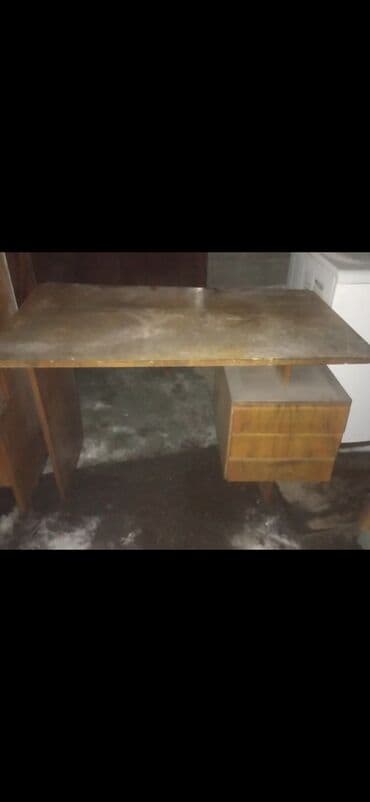 пистолет с пистонами: Стол 1960г. Чехословакия, известного дизайнера Богумила Лендсмана — 1