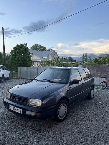 Volkswagen Golf: 1993 г., 1.8 л, Механика, Бензин, Хэтчбэк