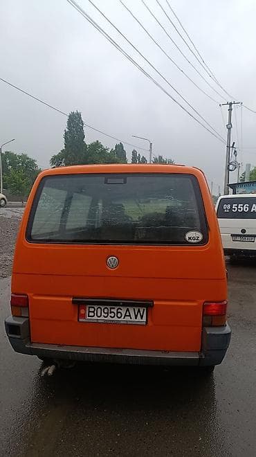 Volkswagen: Volkswagen Transporter: 1993 г., 2 л, Механика, Бензин, Бус — 1