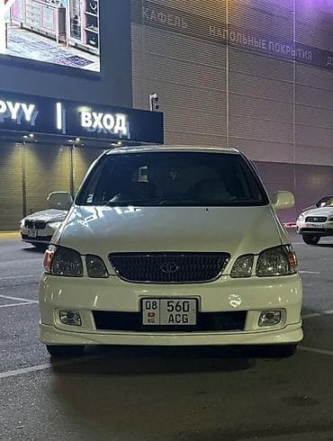 Toyota Gaia: 2001 г., 2 л, Автомат, Бензин, Минивэн