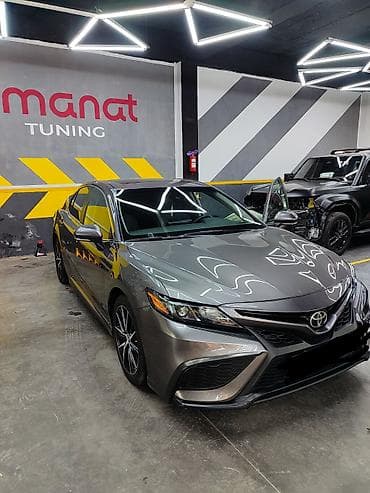 Toyota Camry: 2021 г., 2.5 л, Автомат, Бензин