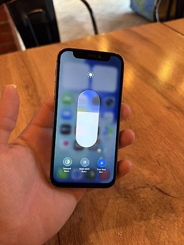 aphone 6: IPhone 12 mini, Б/у, 64 ГБ, Синий, Чехол, 72 % — 3