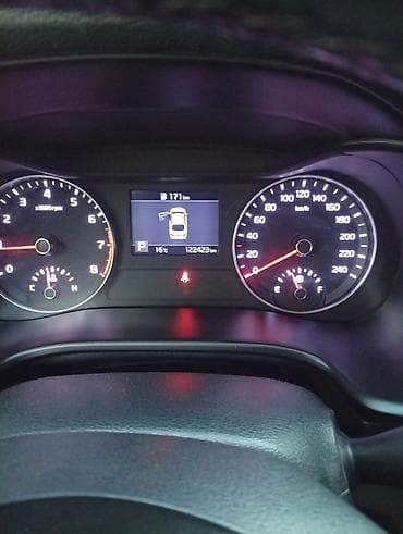 lc 300: Kia K3: 2019 г., Седан — 10