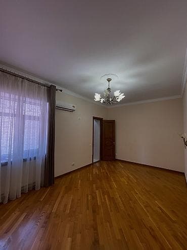 Дома: 🏡 Продается 3х-этажный дом по улице Шукурова🏰 📍Локация ул. Шукурова — 8