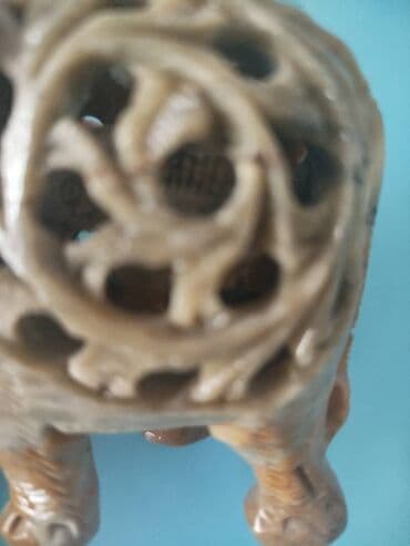 расположение нот на комузе: Сувенир, слониха у которой внутри слонёнок.Торг есть, т.к. незнаю — 3