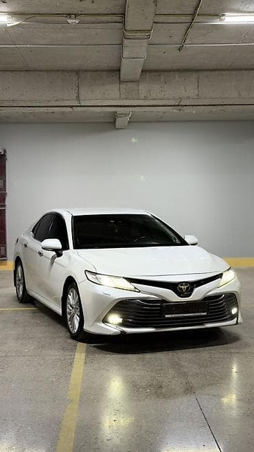 Toyota Camry: 2018 г., Бензин, Седан at lalafo.kg Toyota Camry: 2018 г., Бензин, Седан