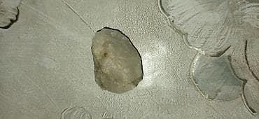 Натуральный минерал (похож на кварц), необработанный обломок — 1