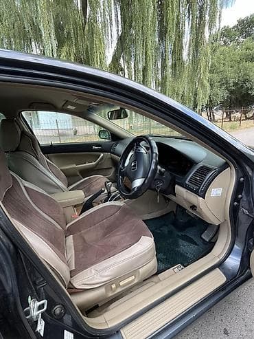 Honda Accord: 2002 г., 2 л, Автомат, Бензин, Седан — 9