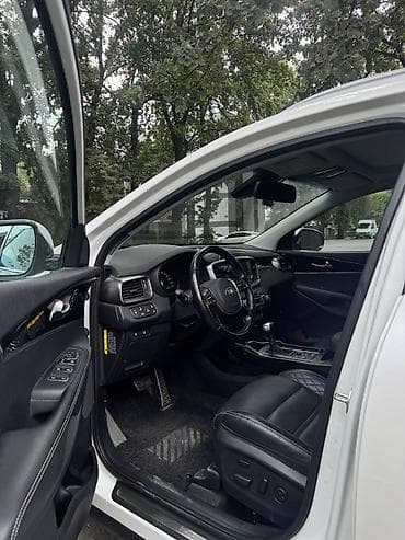 Транспорт: Kia Sorento: 2019 г., 2 л, Автомат, Дизель, Кроссовер — 9