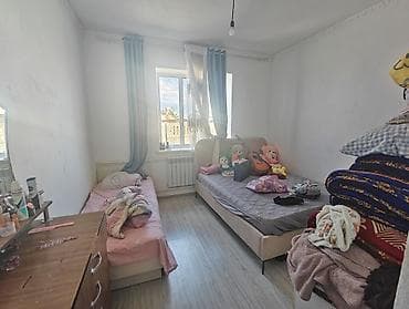 Дома: Продается одноэтажный кирпичный дом в тихом, уютном районе. с жилым — 7