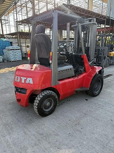 телешка тракторный: Погрузчик, Toyota, Колесный, Вилочный — 7