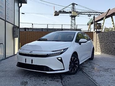 датчик уровня воды: Toyota Corolla: 2026 г., Гибрид, Седан — 3
