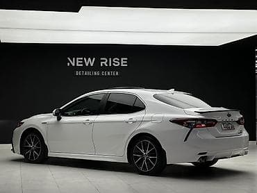 авто ижара: Toyota Camry: 2020 г., 2.5 л, Гибрид, Седан — 3