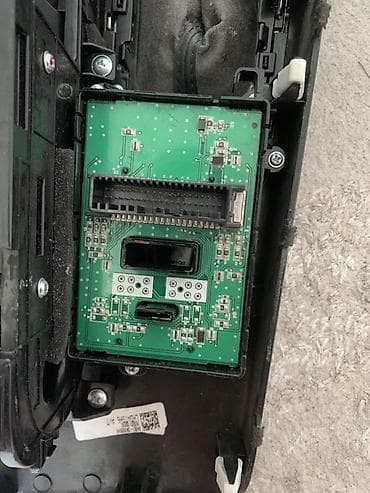 пульт управления диджея: Центральная консоль Kia 2019 г., Оригинал — 3