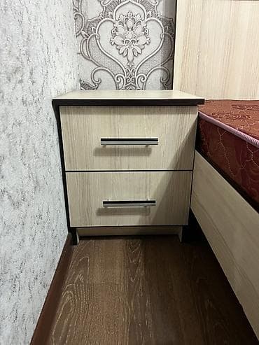 Спальные гарнитуры: Спальный гарнитур, Б/у, Двуспальная кровать, Шкаф, Тумба, ДСП, Самовывоз, цвет - Бежевый — 2