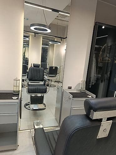 Оборудование для салонов красоты: Сдаётся место в барбершопе Сдаю рабочее место для барбера в — 2