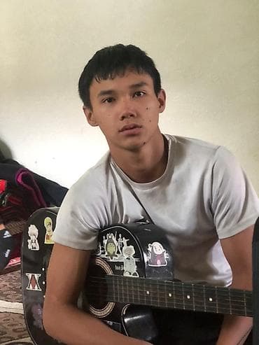 Акустическая гитара 6-струнная - Тип: дредноут (полноразмерная