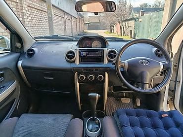 saturn sc: Toyota Ist: 2002 г., 1.3 л, Автомат, Бензин, Хэтчбэк — 6
