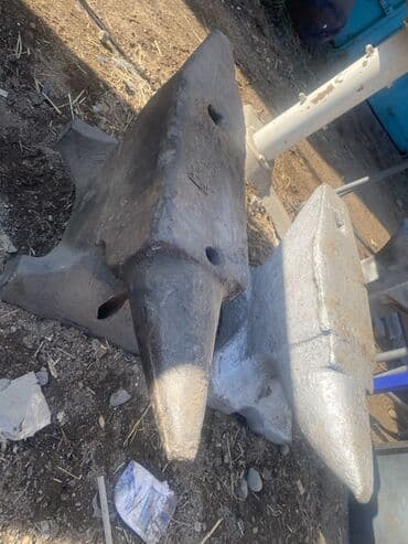 Пилы: Кузнечные наковальни разных размеров Дөшү, Наковальня Фрезерные — 5