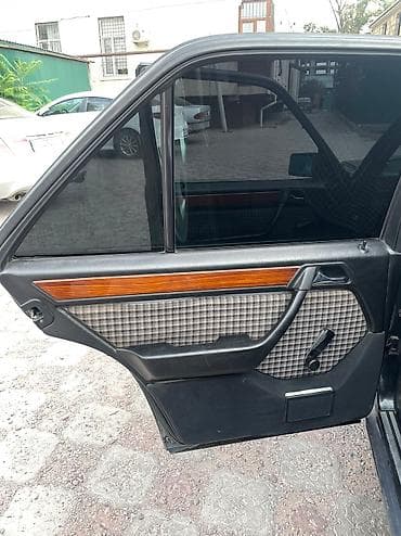 разбор мерседес 220: Mercedes-Benz 220: 1993 г., 2.2 л, Автомат, Бензин, Седан — 5