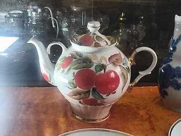 Фарфоровые чайники и кувшин с ручной росписью - Чайник №1: белый