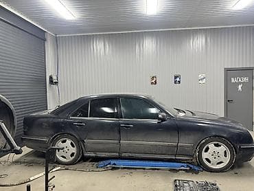 210 белый: Mercedes-Benz E-Class: 2002 г., 3.2 л, Автомат, Дизель, Седан — 5