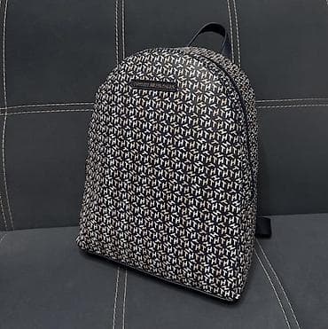 Рюкзаки: Рюкзак Tommy Hilfiger с монограммой TH - Стиль: городской, унисекс — 1
