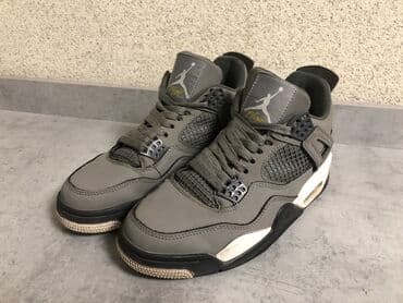 Мужские кроссовки, 40, Air Jordan, Б/у, цвет - Серый, Платная доставка, Самовывоз