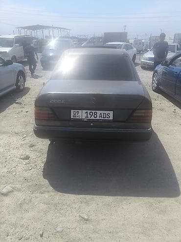 daf 75: Mercedes-Benz W124: 1991 г., Седан — 4