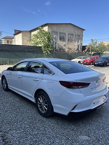 Hyundai Sonata: 2022 г., 2 л, Автомат, Газ, Седан — 5