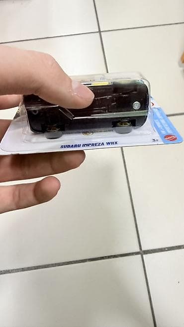 hot: Hot Wheels Subaru Impreza WRX (J-Imports) STH — 4