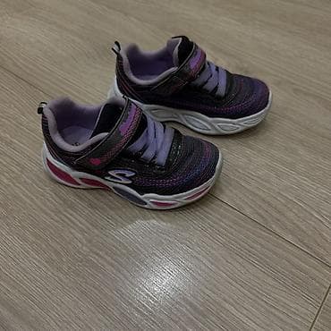 Детская обувь: Детские кроссовки Skechers - Размер: EUR 23 (US 7, UK 6, длина — 1