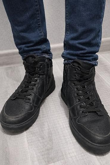 Ботинки: Деми
Ботинки 
на узкую ногу 
Кожа, Турция 
Ортопедические — 1